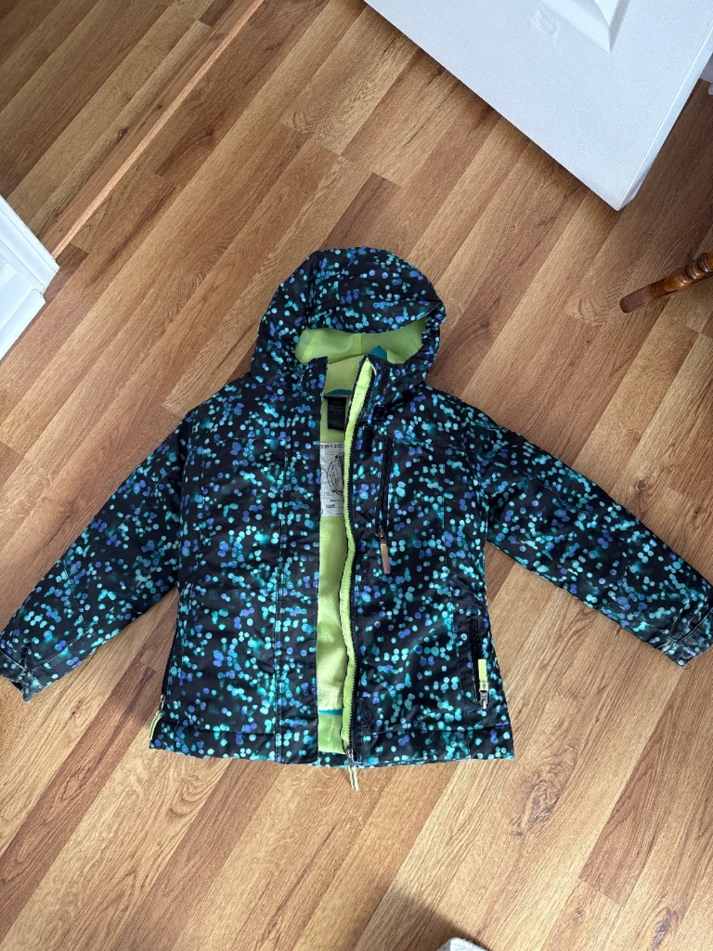 Kids winter jacket size s- 6-6x